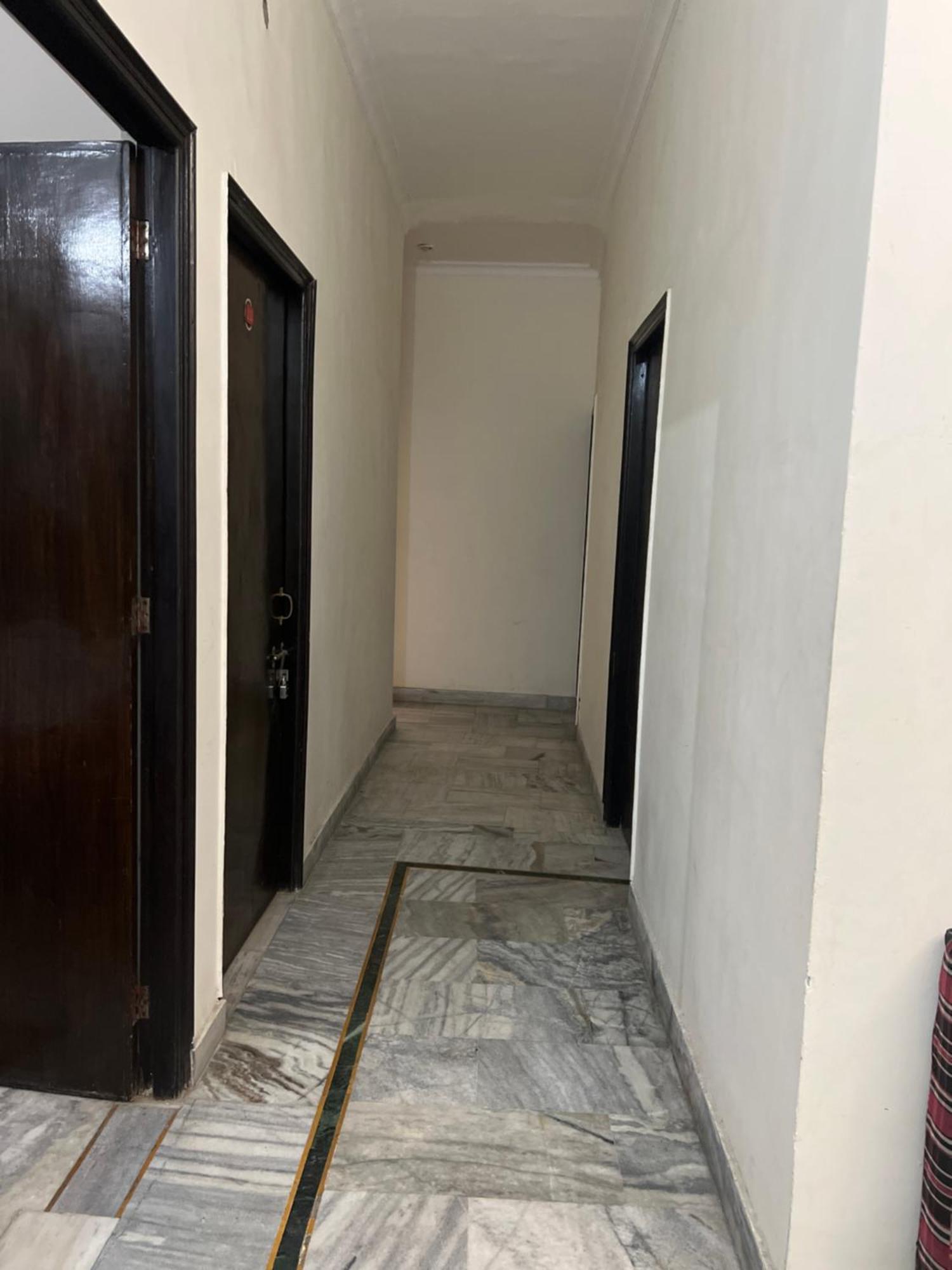 Raja Guest House -- Jalandhar Railway Station -- For Family, Couples, Travellers Ngoại thất bức ảnh